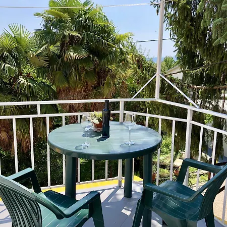 Апартаменты Free Parking, Wifi, Aircool, Terrace, Living & Bedroom Ловран