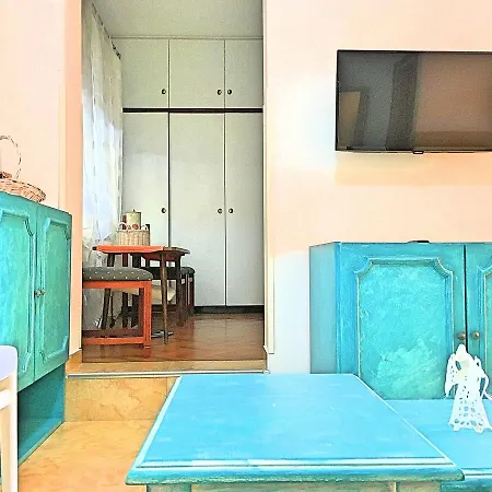 Free Parking, Wifi, Aircool, Terrace, Living & Bedroom * Ловран