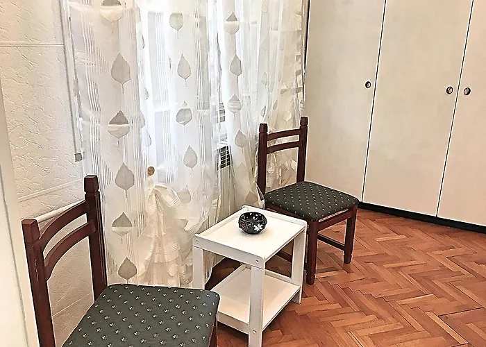 Apartment Orthopedic Center Near With Free Parking, Quite And Privately